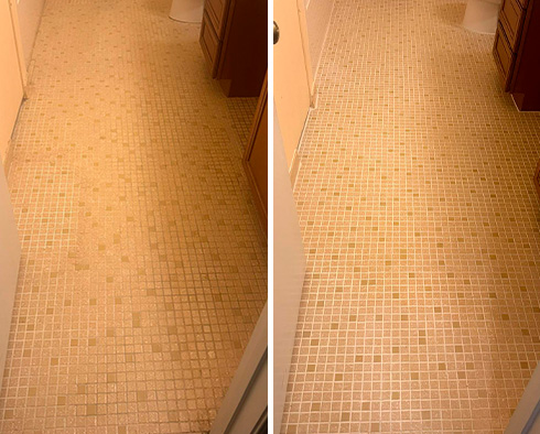 Bathroom Floor Before and After a Tile Sealing in Holland